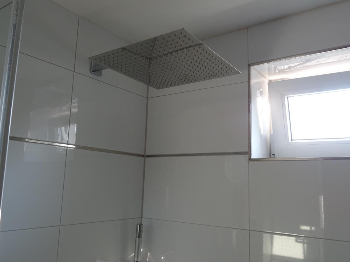 Ferienwohnung Happynes باد نيوشتاد أن دير سال المظهر الخارجي الصورة