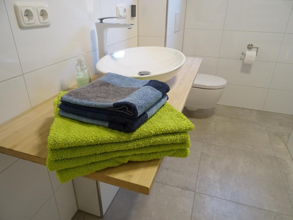 Ferienwohnung Happynes باد نيوشتاد أن دير سال المظهر الخارجي الصورة